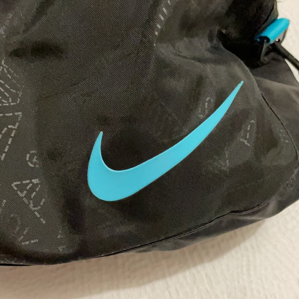 Nike gym bag - Picture 2 of 7